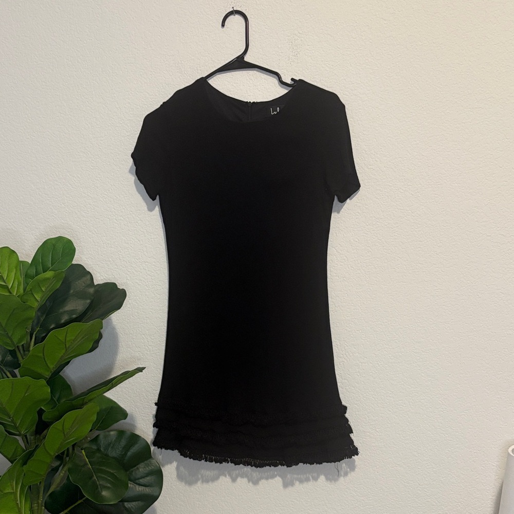 Lulu's Black Short Sleeve Mini Dress with Tiered lace tassel Hem XS